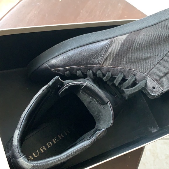 MENS BURBERRY HIGH TOP VINTAGE BLK SIZE 11 - Picture 3 of 6